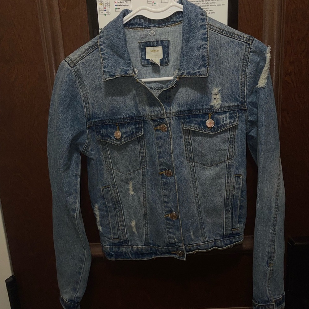 Forever 21 Kids Light Blue Distressed Denim Jacket Sz 13/14